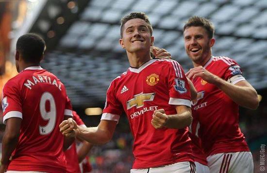 雪赛场上屡 雪赛场上屡